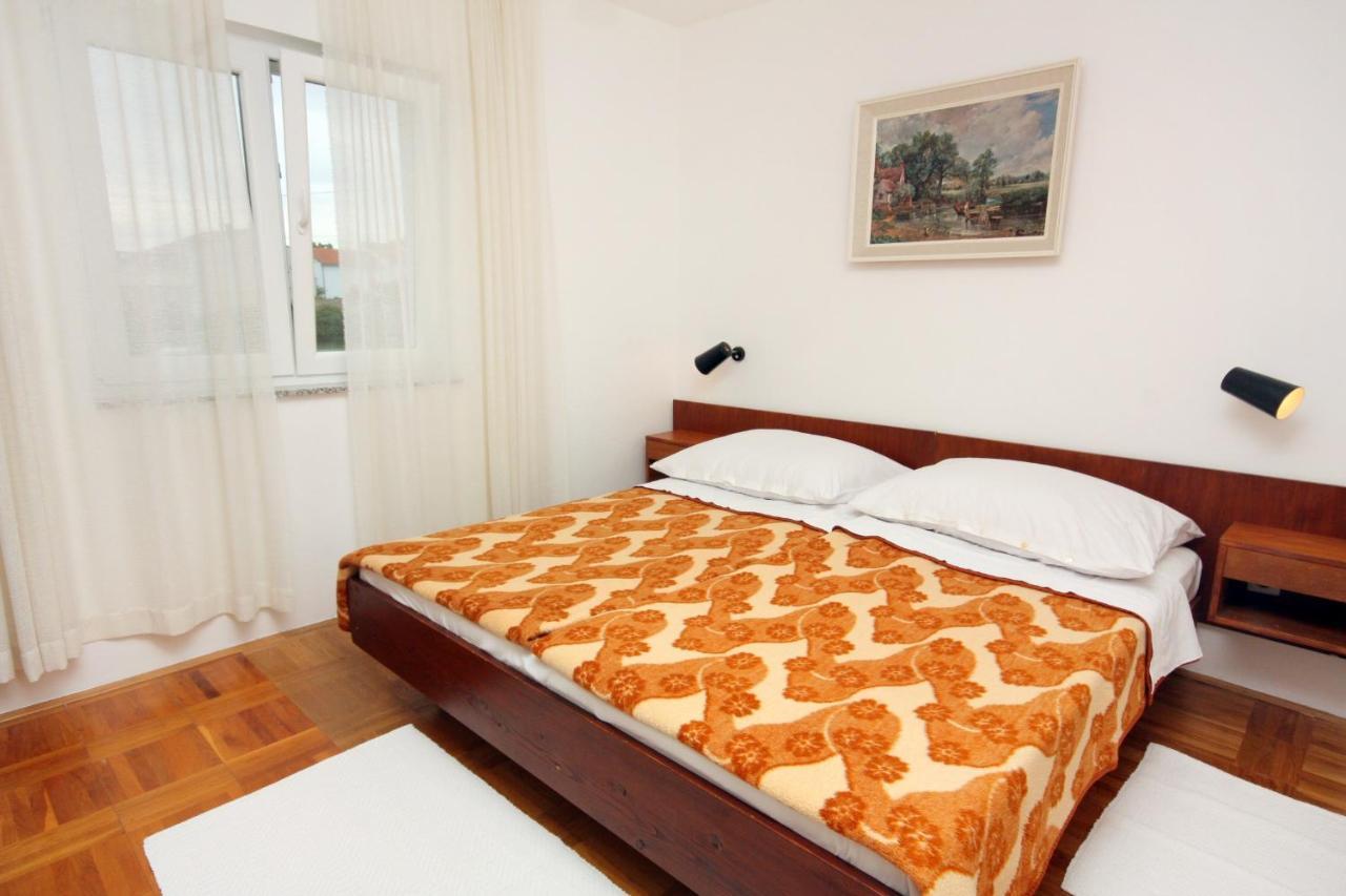 Apartments By The Sea Vantacici, Krk - 5347 Malinska Kültér fotó